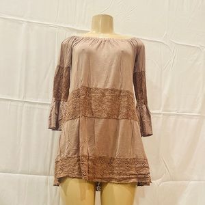 POL new lace embellished top